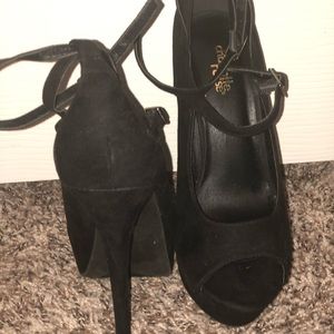 Charlotte Russe Black 4 inch heels